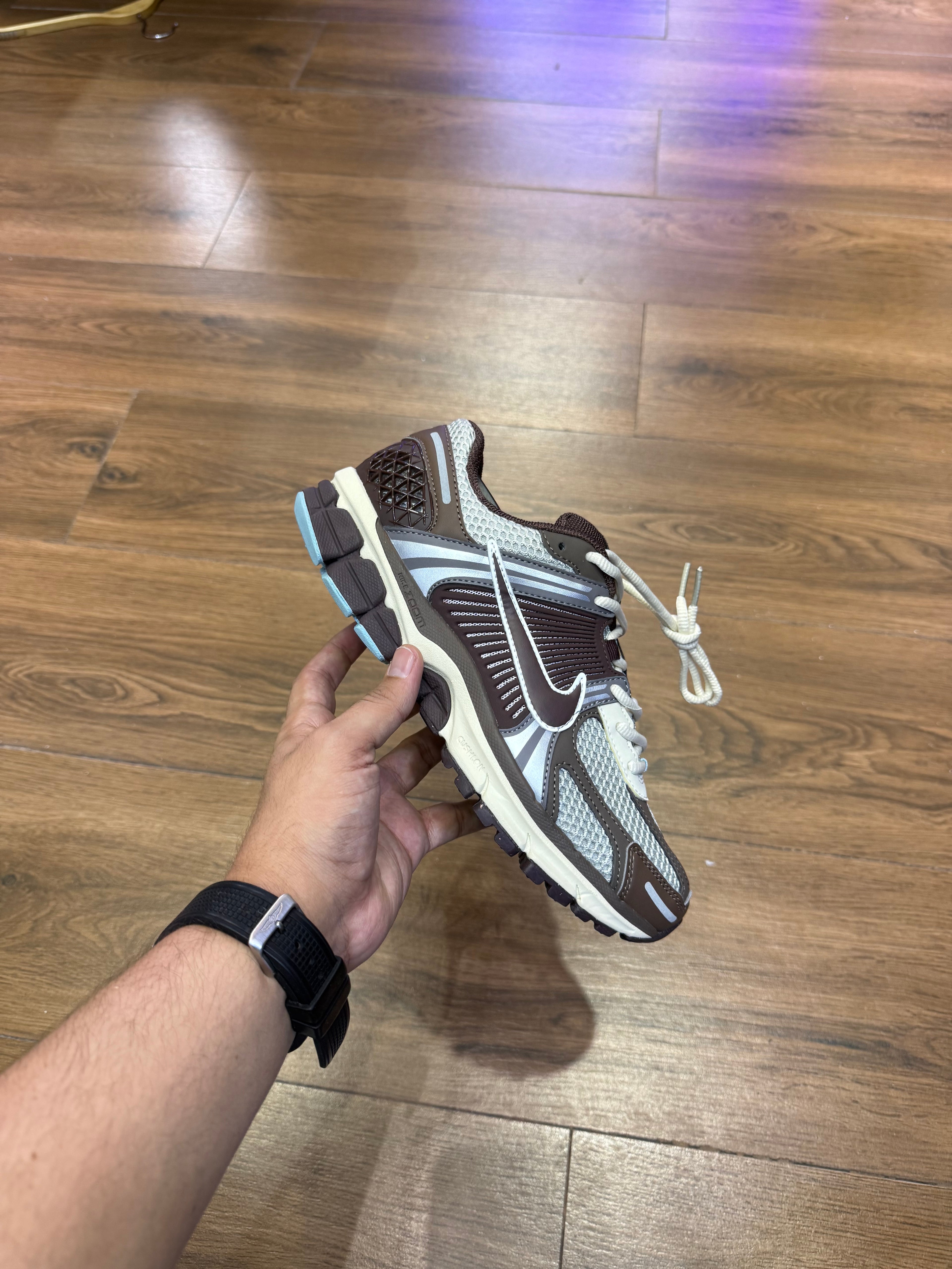 Nike Vomero 5